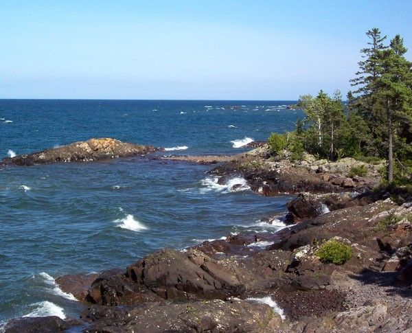 På «Ile Royale» («Den kongelige øy») I Lake Superior, den første av de store sjøene i USA som er forbundet med St. Lawrence-elven, ble det i oldtiden utvunnet store mengder kobber