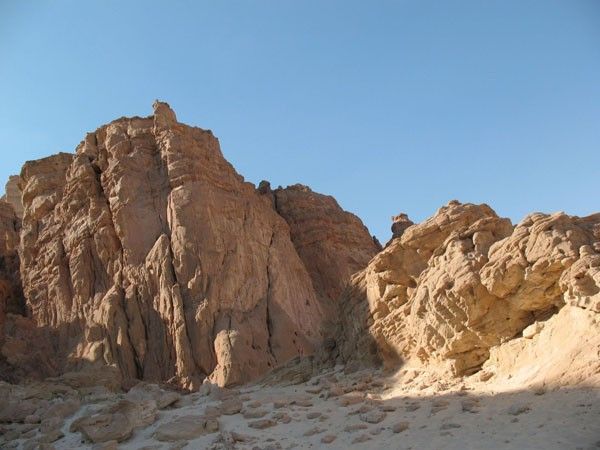 Rundt havnebyen Eilat i Syd-Israel er det levninger etter avanserte smelteverk for kobber