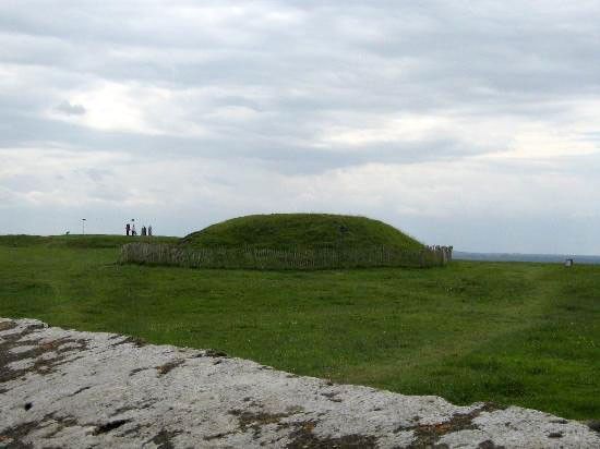 Den sagnomsuste Tara Hill, den mest kjente gravhaugen på Irland